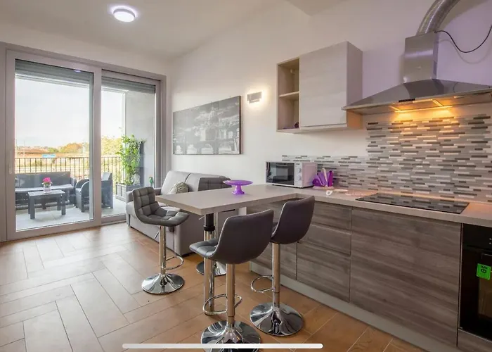 Stylish Close By Trastevere And Life * Rom
