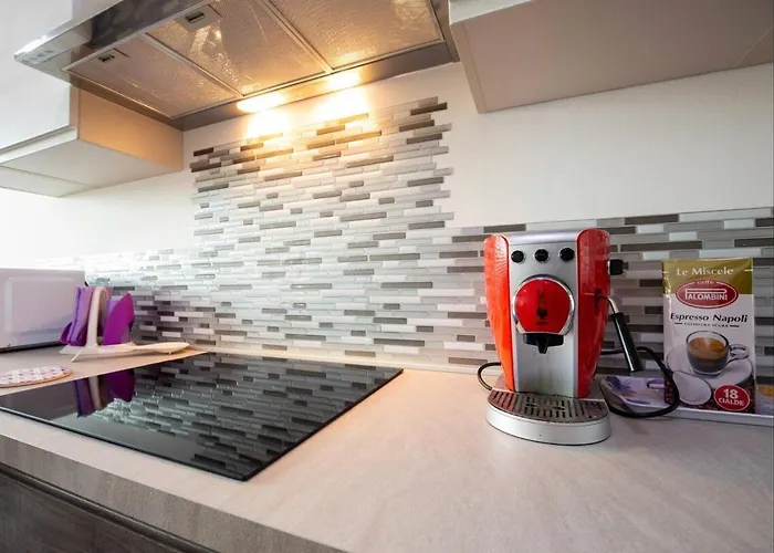 Stylish Close By Trastevere And Life Apartment Rom